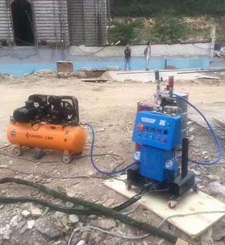 外墙聚氨酯喷涂机(图1) 外墙聚氨酯喷涂机